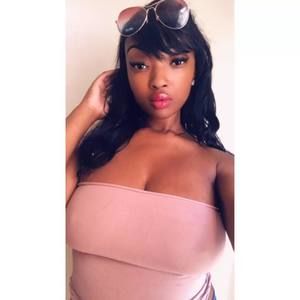 Meet your Posher, Simone